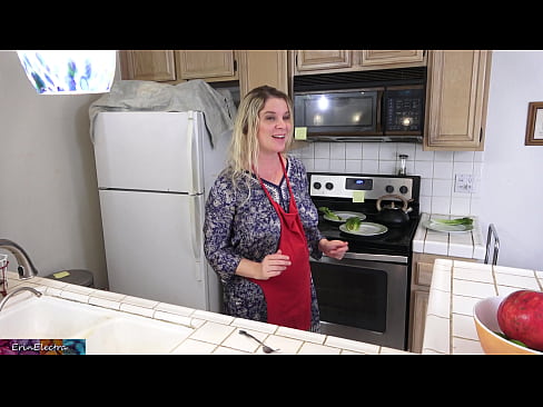 ❤️ Belle-mère qui le traie dans la cuisine avant son rendez-vous. ☑ Vidéo de baise at porn fr.xxxwownet.ru ﹏